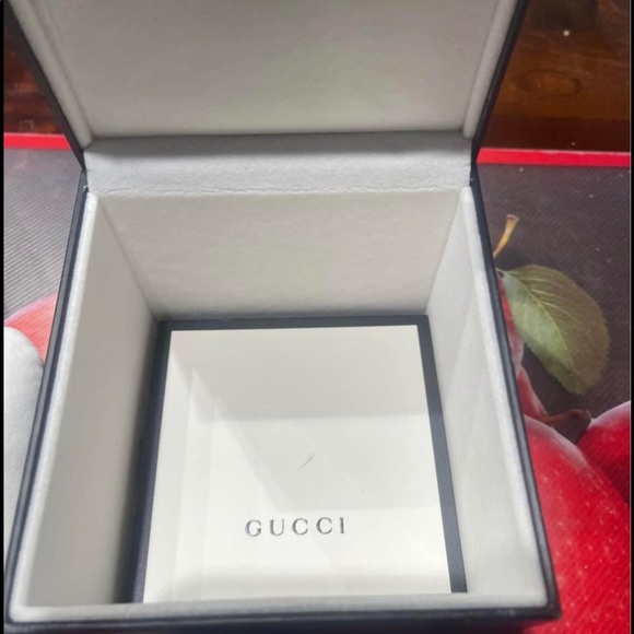 Gucci Watch - Picture 5 of 5